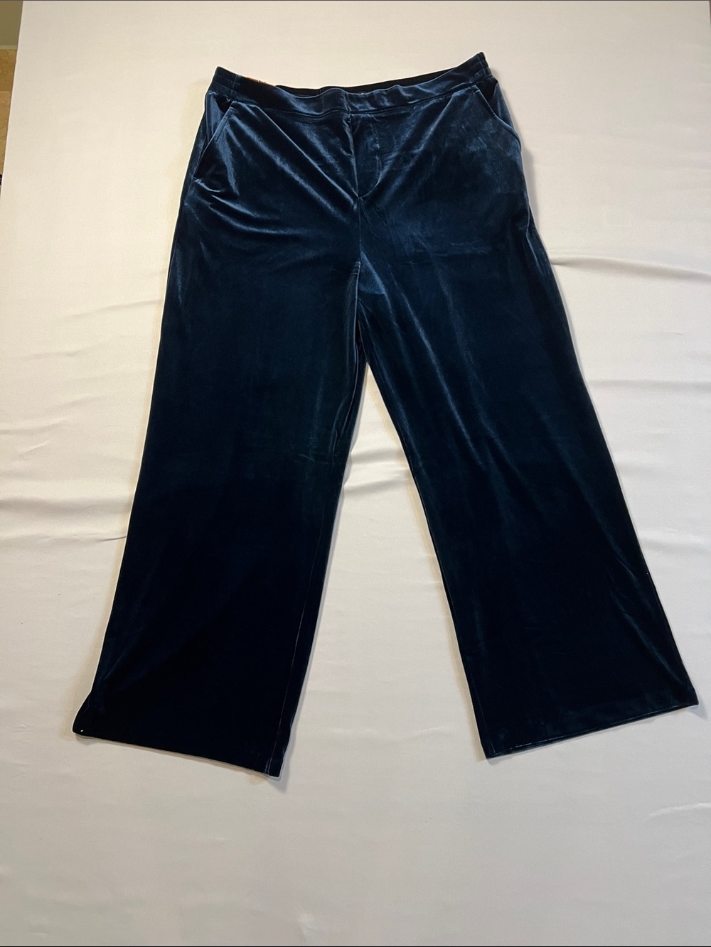 Blank NYC Velvet Wide-Leg Pants in Navy Blue Size XXL